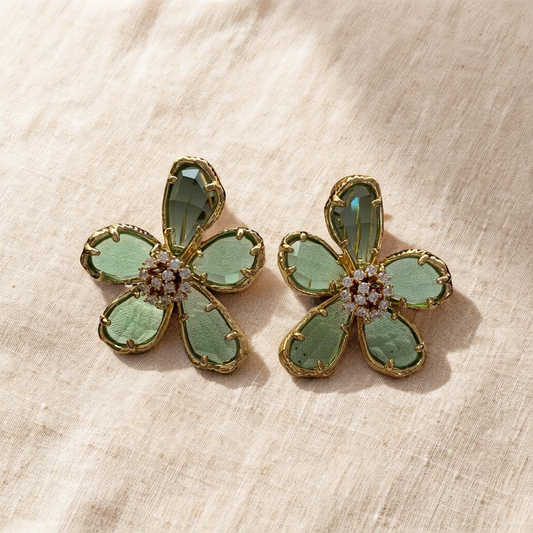 Green zircon flower stud earrings
